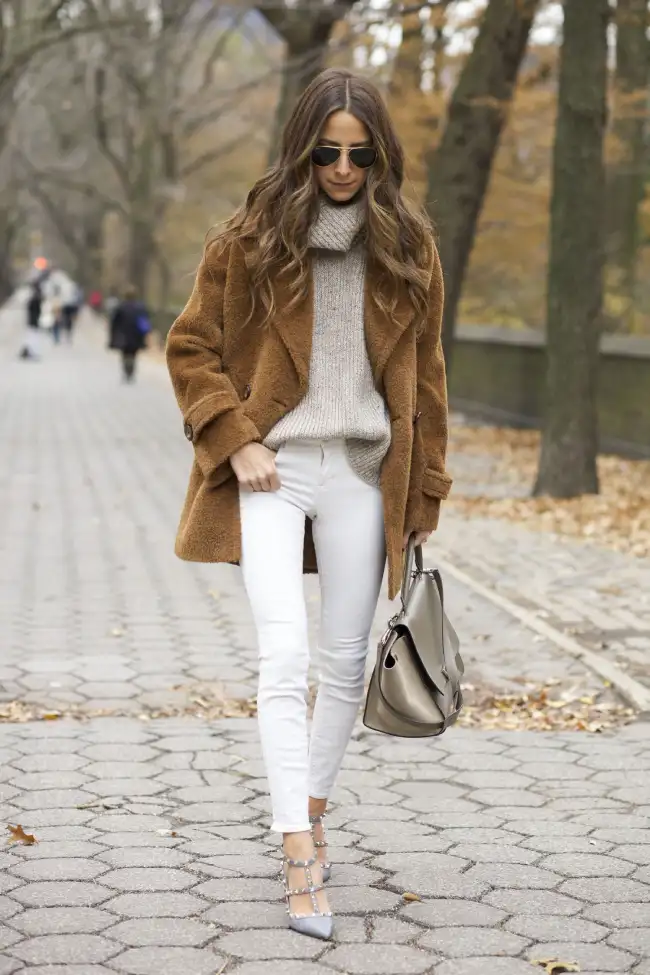 Can White Pants be Worn to Formal Events in Winter?