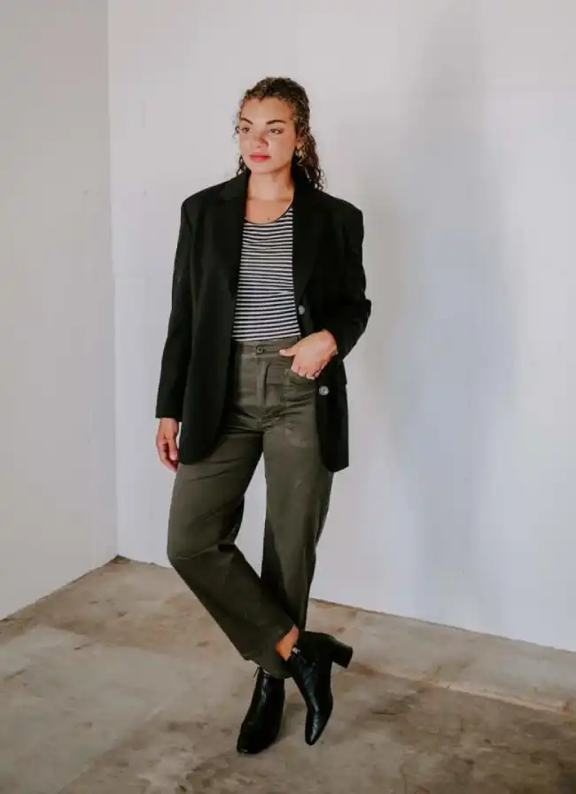 What color shirt goes best with olive pants?