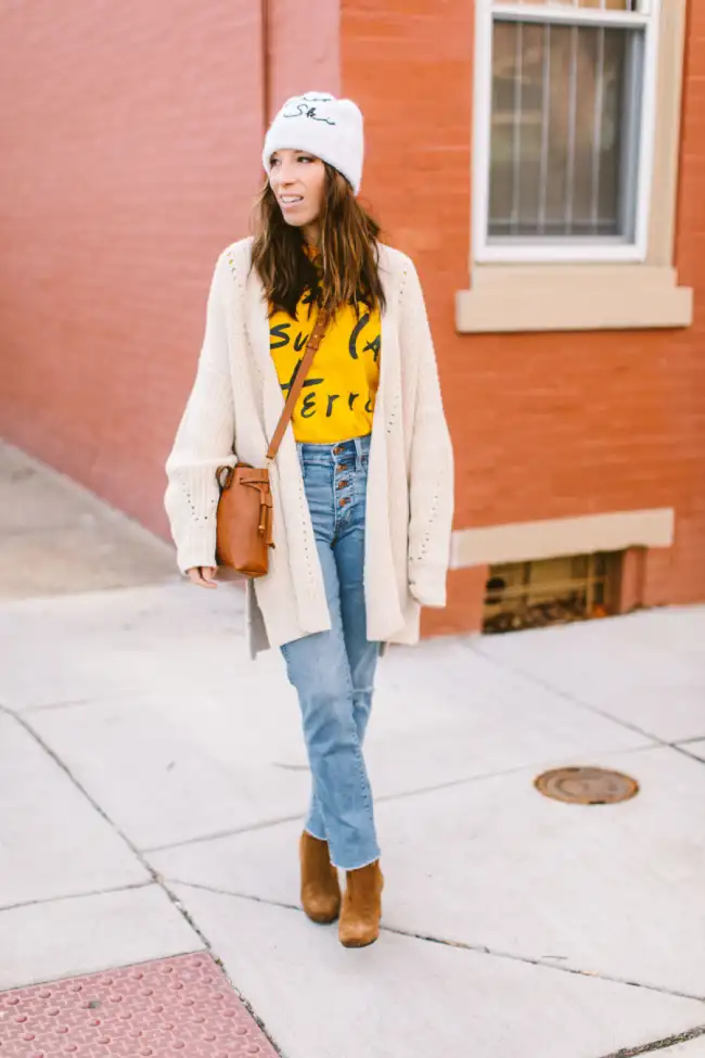  light washed jeans into a trendy street style look