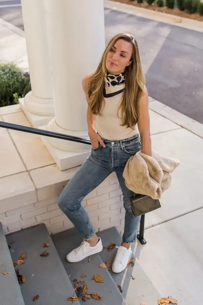  light washed jeans into a trendy street style look