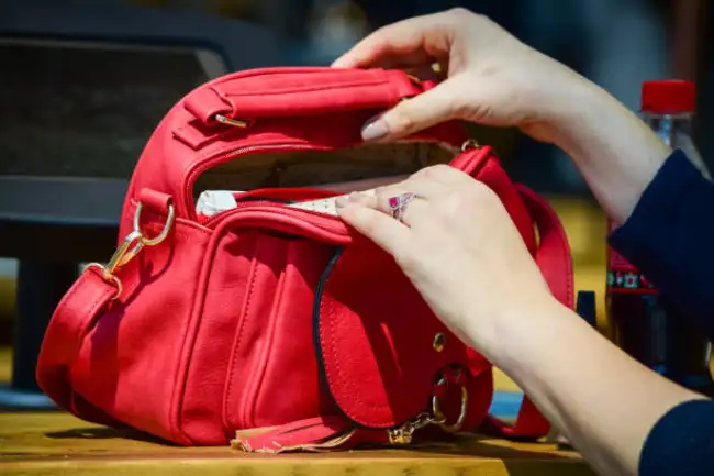 How to Incorporate a Red Handbag into Your Everyday Outfits?